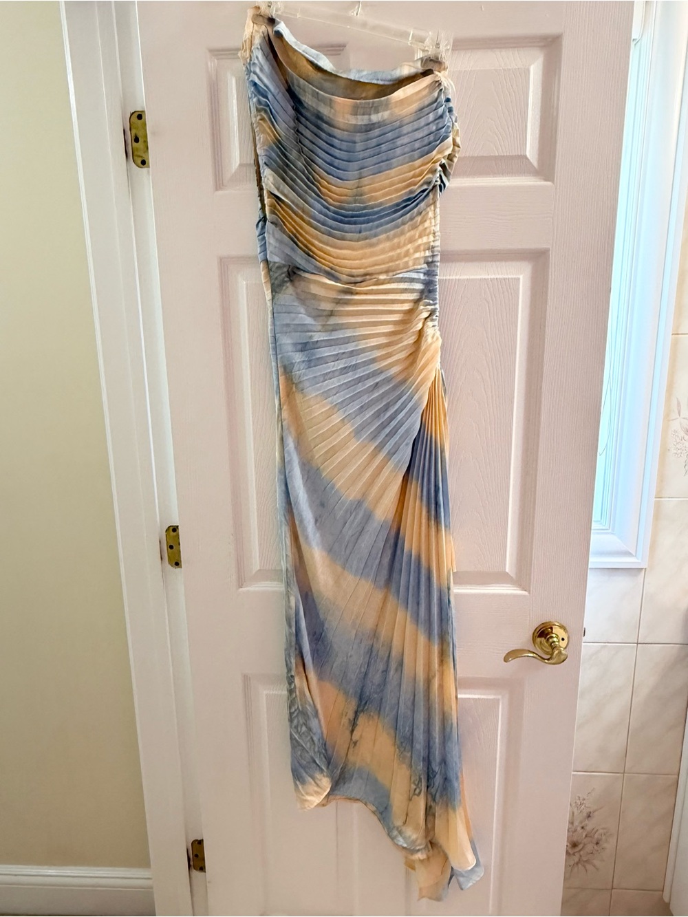 Endless Blu Strapless Pleated Maxi Dress in Blue and light orange - Picture 4 of 16